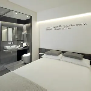 https://emilia-suite-design.emilia-romagnahotels.net