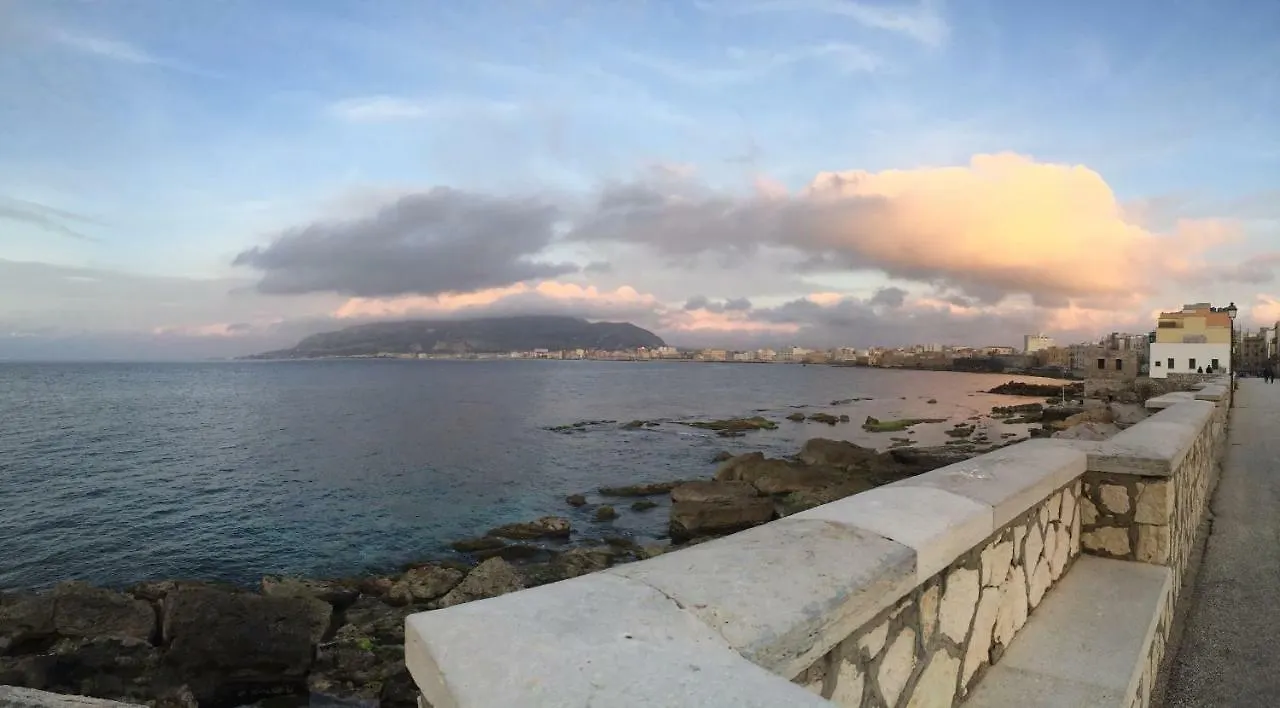 Casa Vacanze Valle Di Erice Napola Italy
